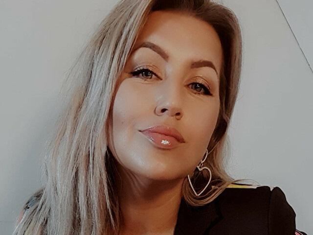 wunderschöne sexy Blondine
